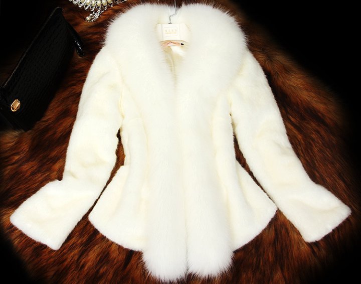 Short fox coat fur collar white overcoat for women