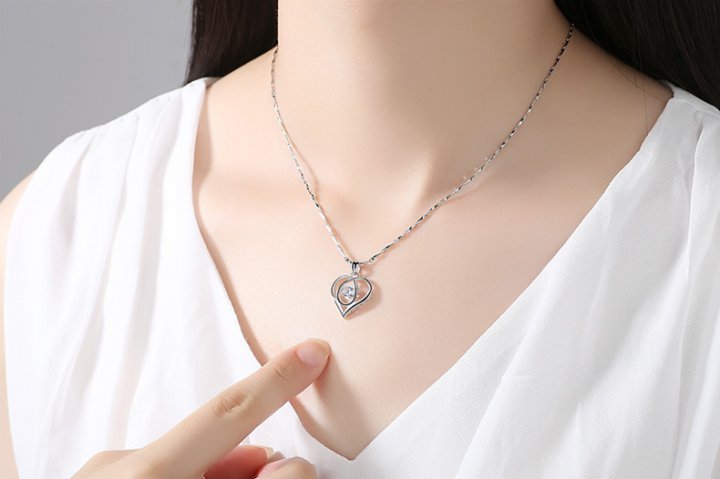 Heart clavicle necklace Korean style necklace for women