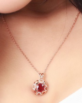Rhinestone gem flowers heart rose gold necklace