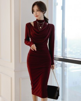Long elegant dress intellectuality halter formal dress