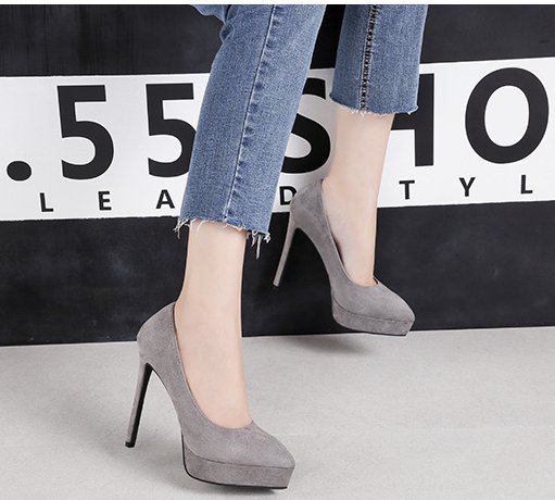 Low pointed platform fine-root nightclub shoes for women