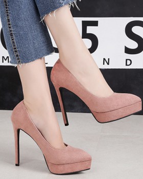 Low pointed platform fine-root nightclub shoes for women
