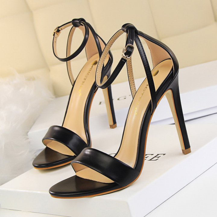 Hollow fashion fine-root sexy high-heeled sandals