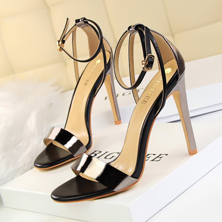 Hollow fashion fine-root sexy high-heeled sandals
