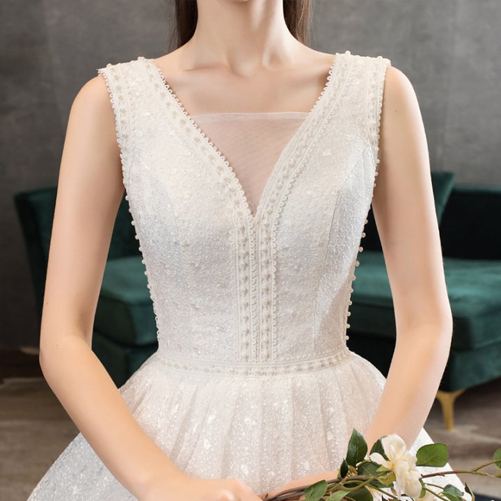 Retro dream halter lace court style wedding dress