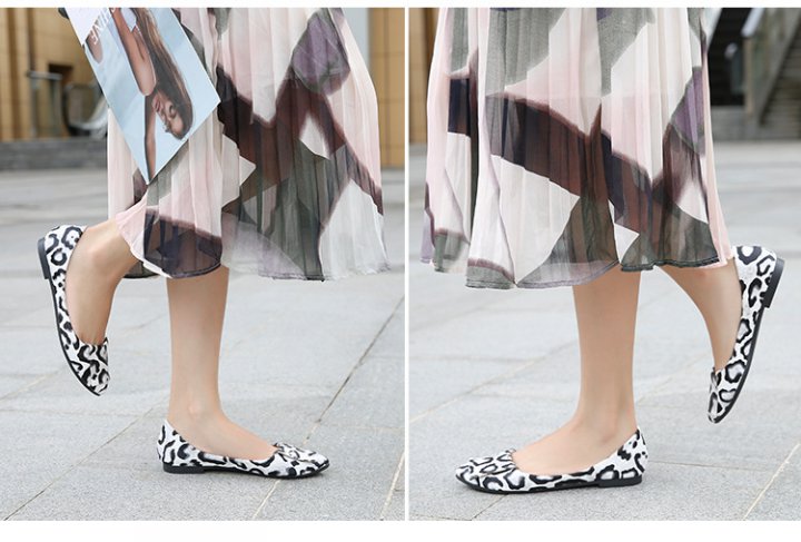 Casual soft soles flat shoes