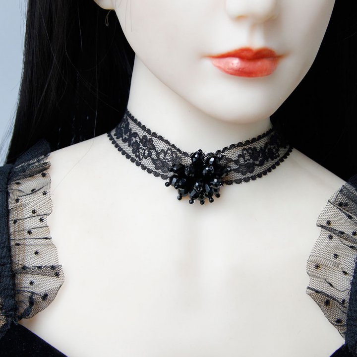 Chain crystal lace collar short black clavicle necklace
