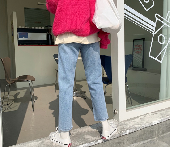 Straight light color nine pants embroidery jeans