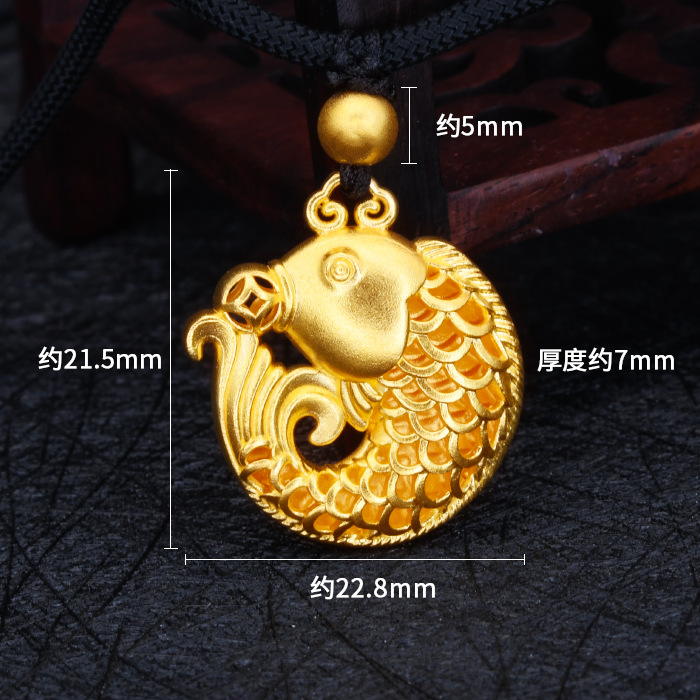 Pendant hollow small goldfish necklace for women