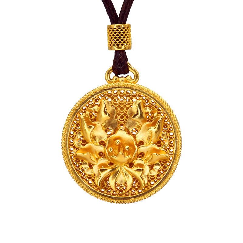 Round pendant flowers gold necklace
