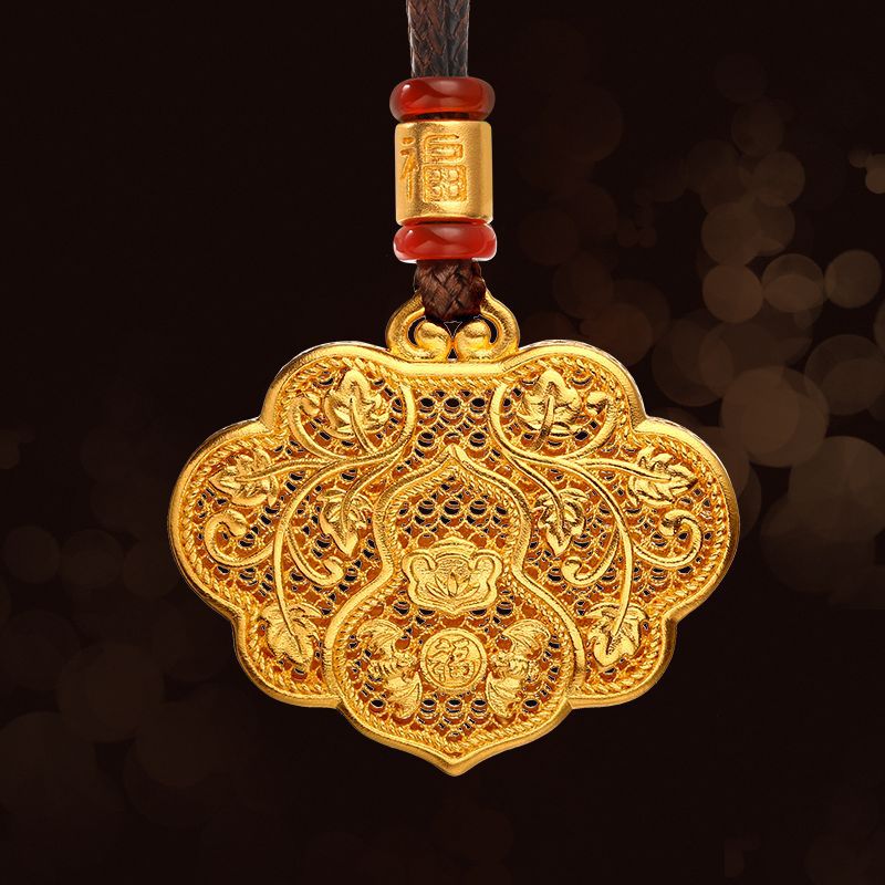Gold hollow pendant carving accessories