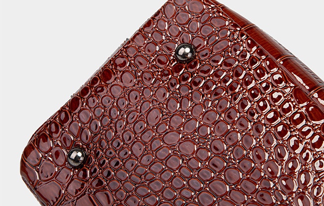 Crocodile patent leather portable fashion bag
