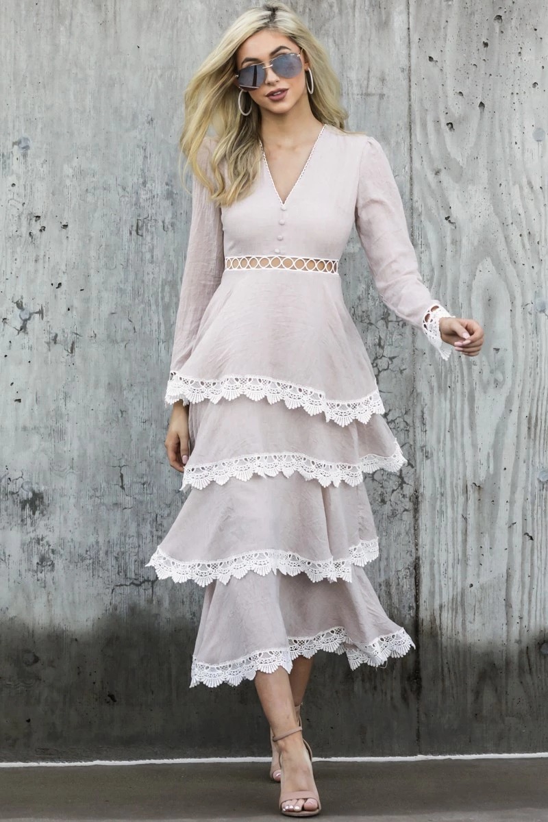 V-neck long sleeve lace hollow cake dress for women