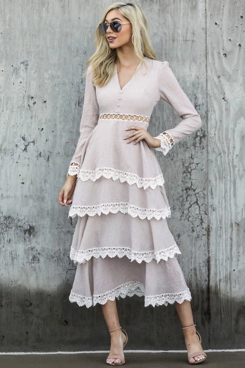V-neck long sleeve lace hollow cake dress for women