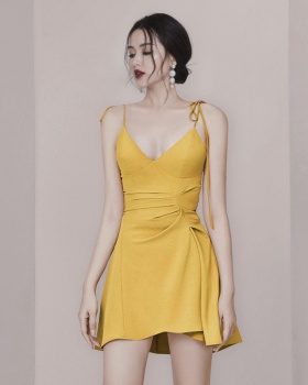 Summer sexy yellow T-back V-neck slim sling dress