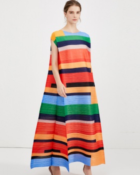 Large yard printing dress mixed colors fold long dress