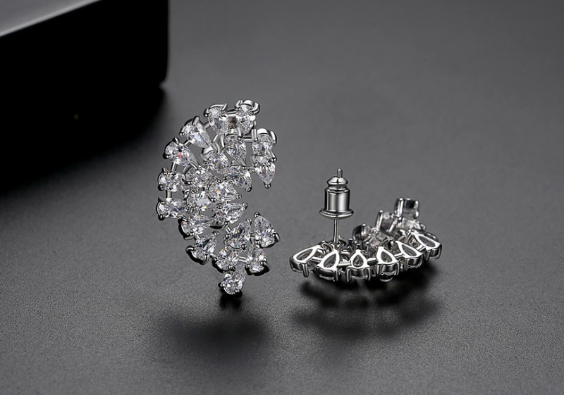 Gift banquet stud earrings sweet earrings for women