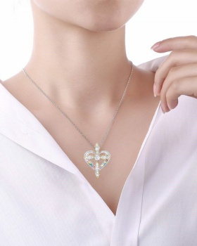 Inlay simulation pendant clavicle necklace for women