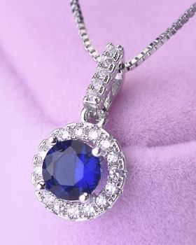 Gem colors pendant round European style diamond necklace