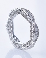 Fully-jewelled white hollow round ring for women