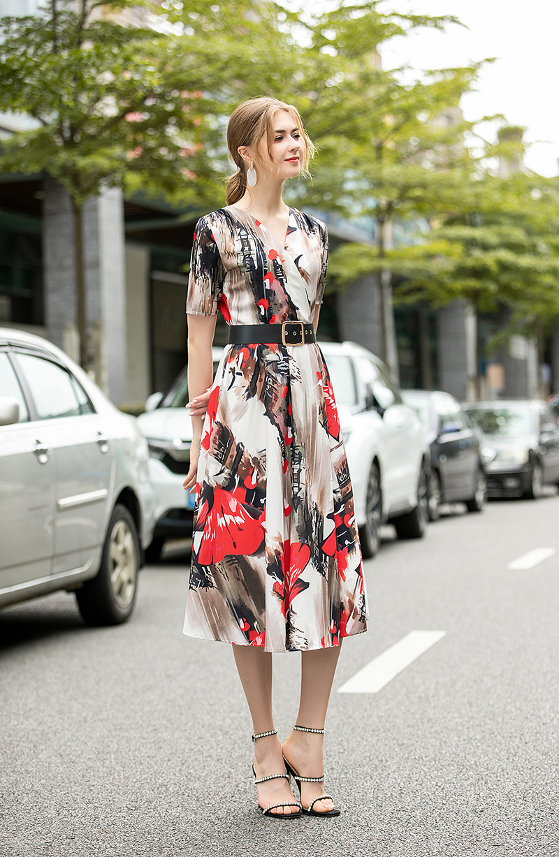 Big skirt V-neck temperament ink dress for women