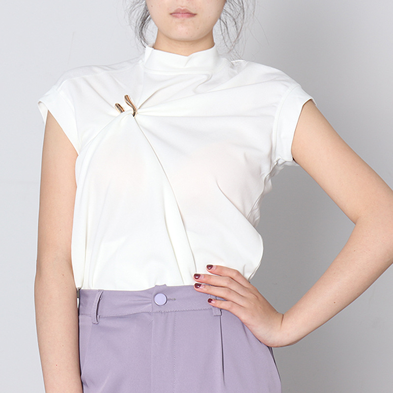 Fold sleeveless brooch all-match T-shirt for women