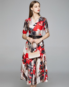 Slim fashion belt V-neck printing formal dress