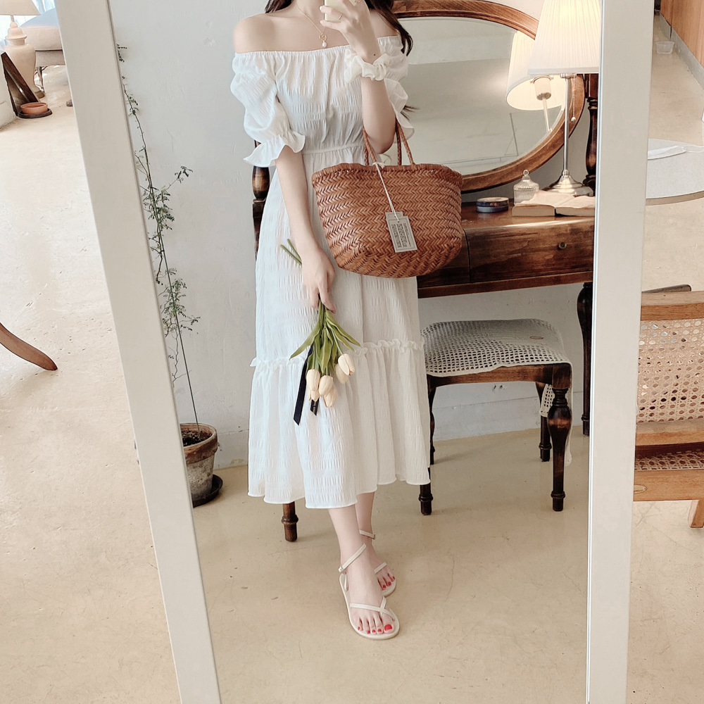 Pure flat shoulder ghost long simple maiden dress