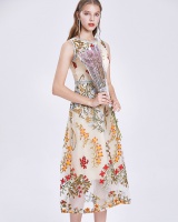 Vacation embroidered flowers summer travel elegant dress