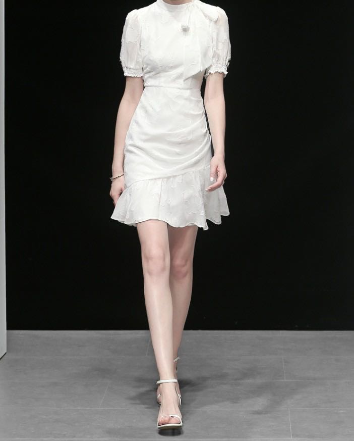 Temperament long pinched waist white dress for women