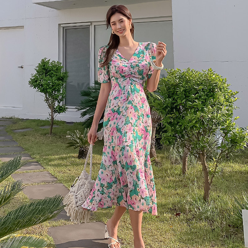 Frenum pinched waist V-neck Korean style summer fresh dress