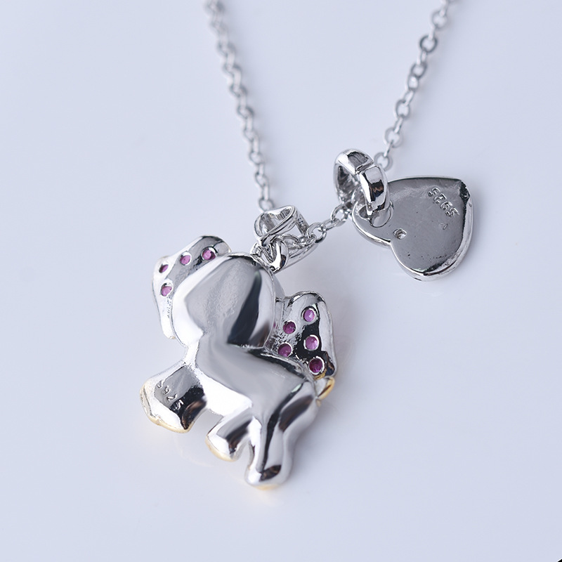 Heart pendant jade plating elephants necklace