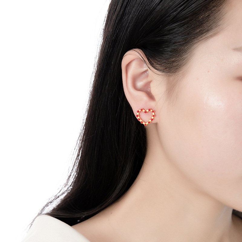 All-match with girl heart earrings gold heart stud earrings