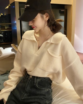 Loose pullover retro Korean style V-neck sweater for women