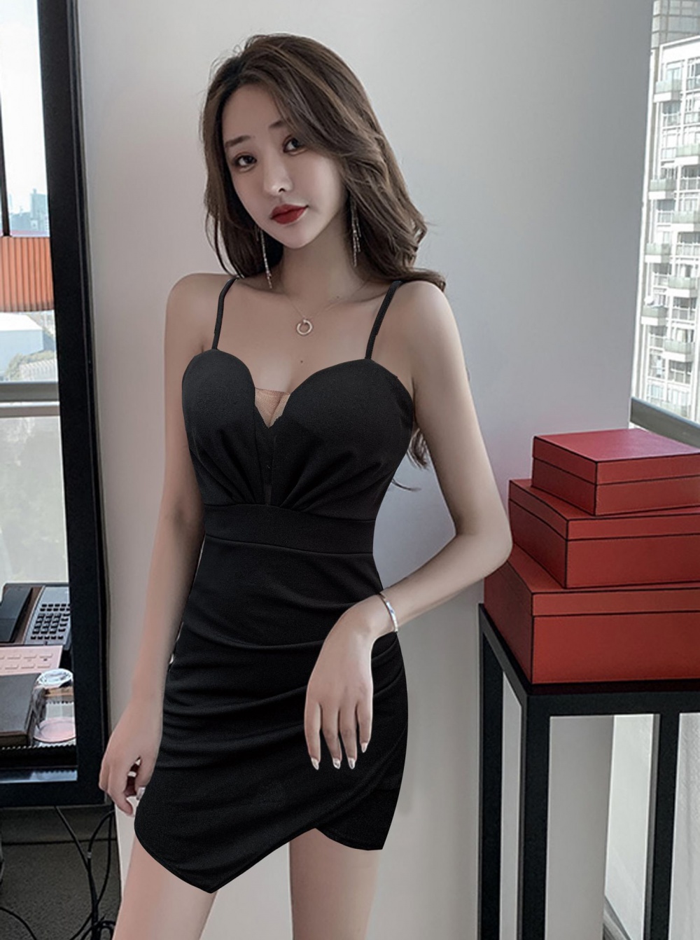 Slim bottoming T-back low-cut night show dress for women