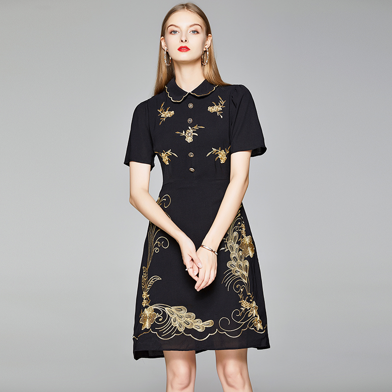 Temperament single-breasted package hip lapel embroidery dress