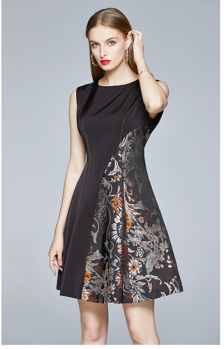 Jacquard stereoscopic sleeveless autumn dress