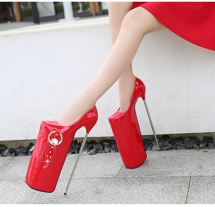 European style red nightclub high-heeled shoes