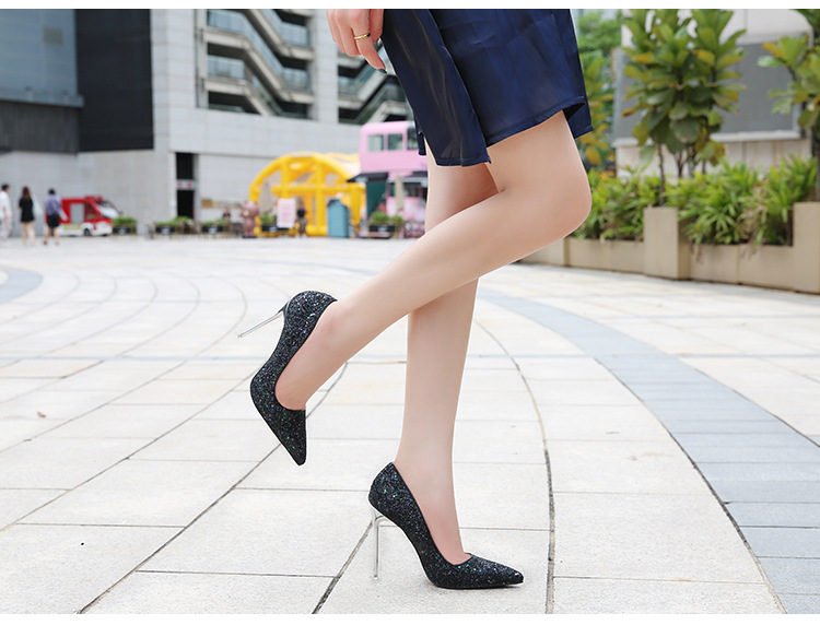 Pointed European style shoes large yard low stilettos