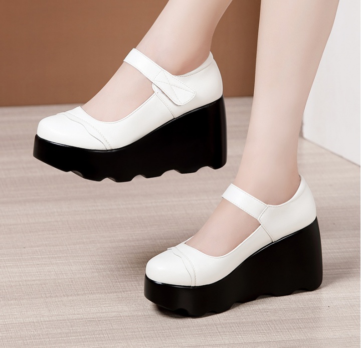 Thick crust low platform large yard leather shoes for women