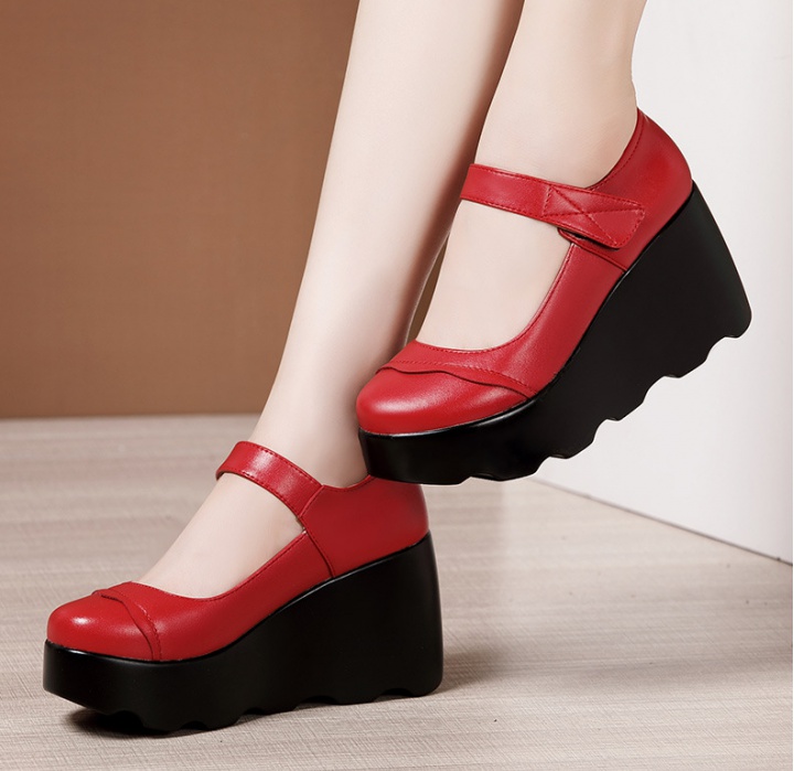 Thick crust low platform large yard leather shoes for women