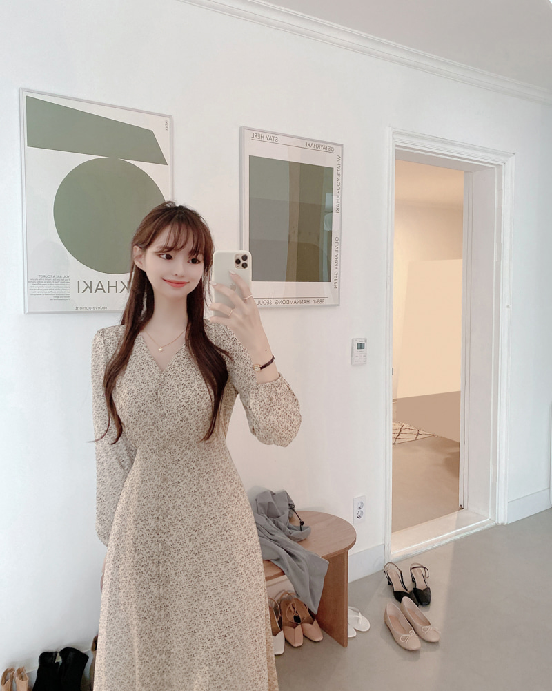 Floral pinched waist long sleeve V-neck Korean style dress