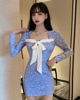 Autumn floral package hip bow slim square collar dress