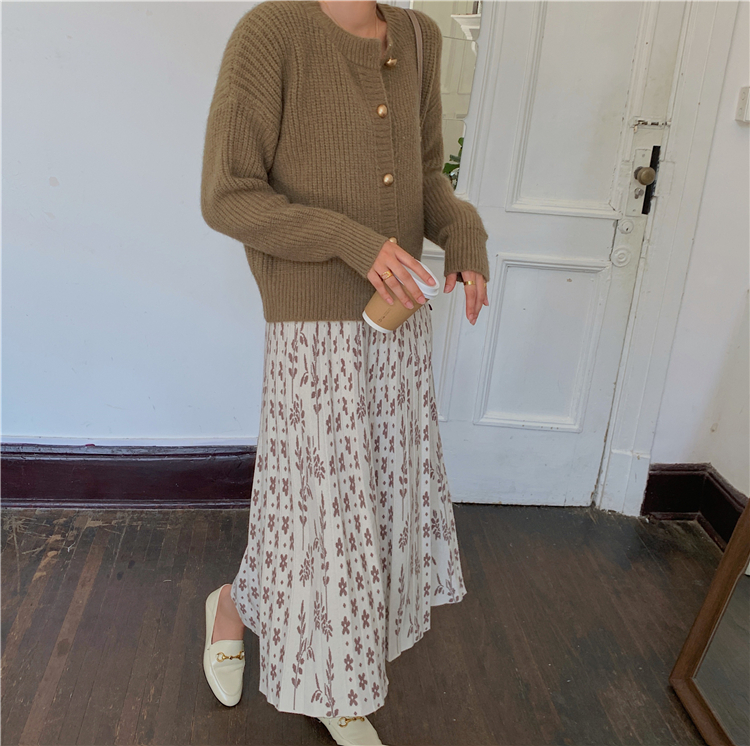 Thick knitted pleated Korean style retro long skirt