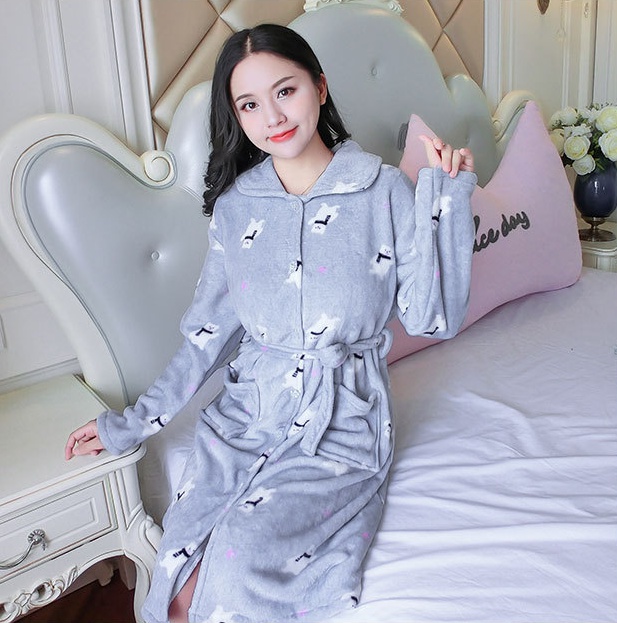 Homewear flannel pajamas long sleeve nightgown a set for women