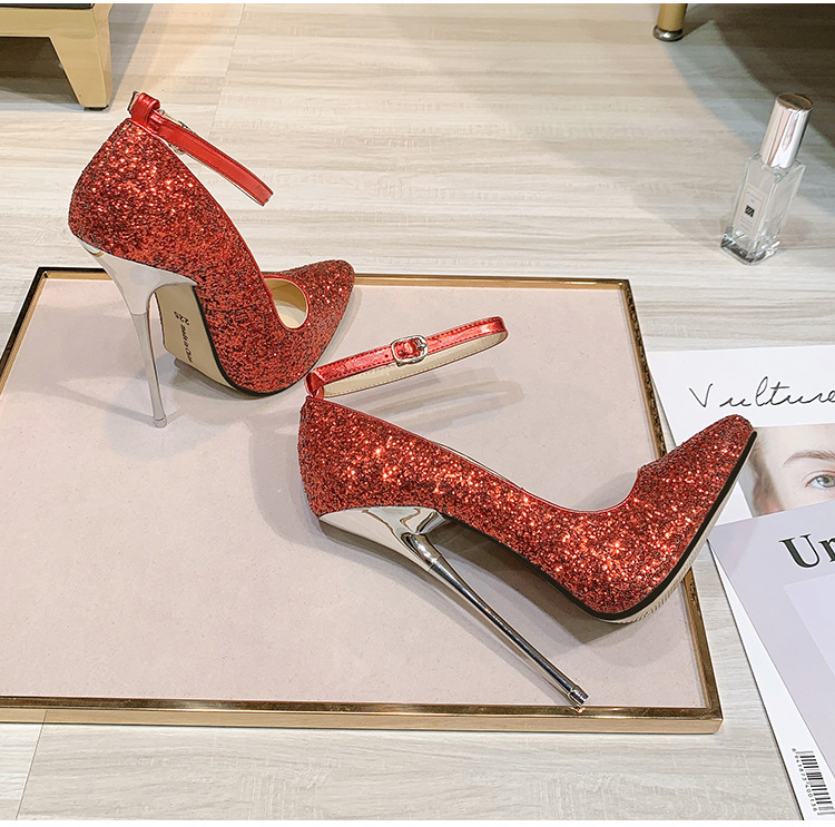 Fine-root red large yard high-heeled shoes for women