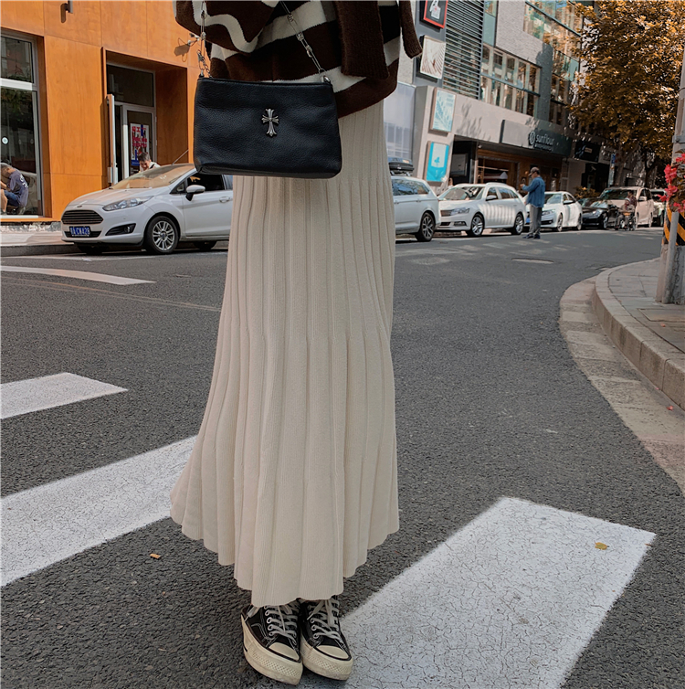 Slim long long skirt pleated knitted skirt for women