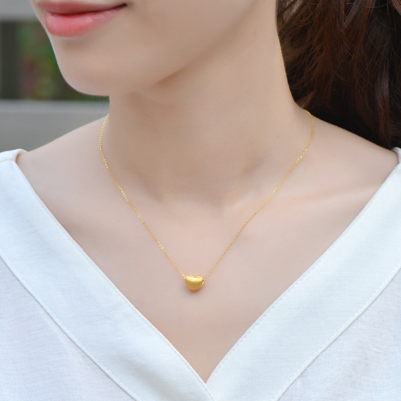 Pendant heart jewelry gilded satin necklace