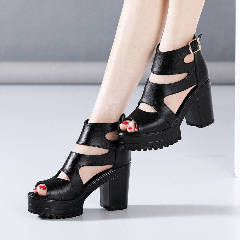 Thick crust fashion platform summer sandals