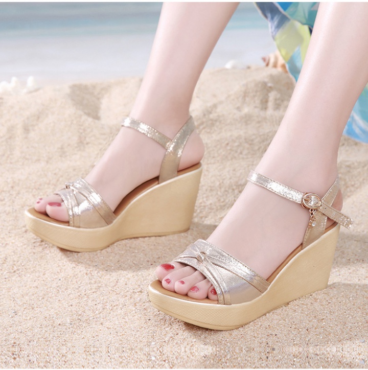 Summer gold platform large yard high-heeled sandals